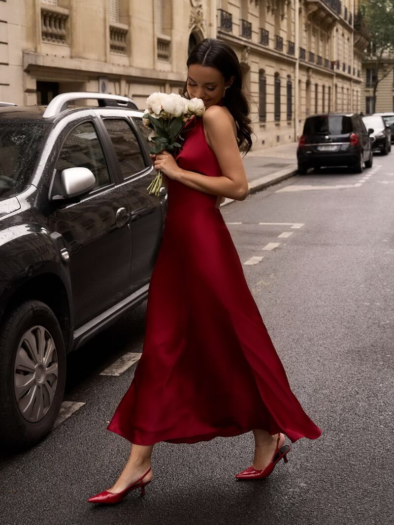 NURO Halter Neck Backless Maxi Dress Women's Elegant A-Line Evening Gown