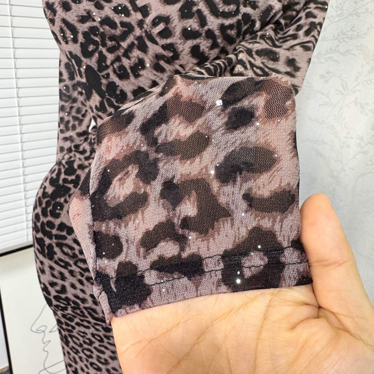 NURO Leopard Print V-Neck Long Sleeve Bodycon Dress with High Slit