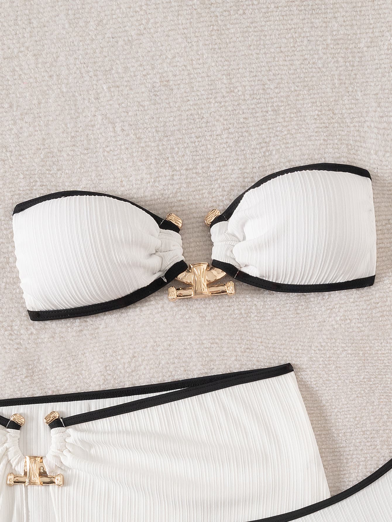 NURO Strapless metal jewelry solid color slit bikini