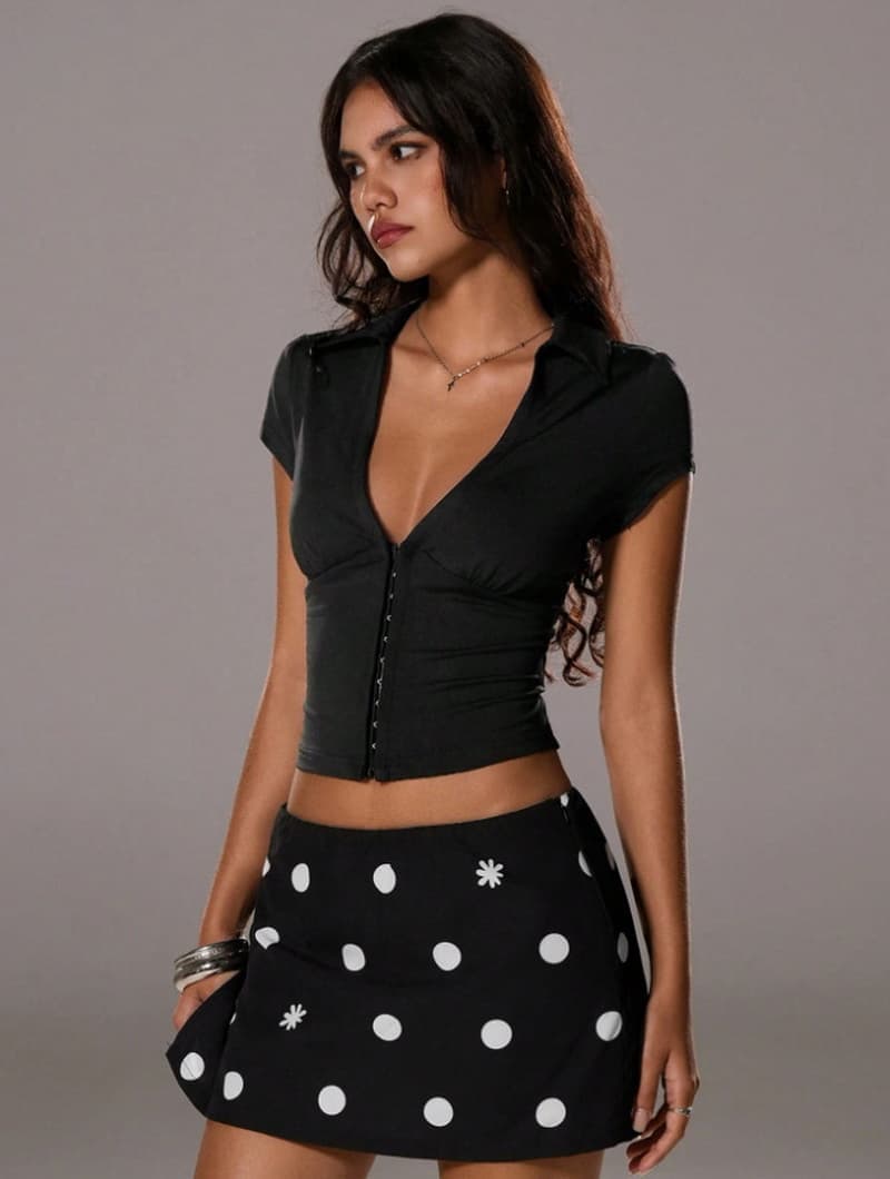NURO V-Neck Cropped Top Short Sleeve Tie Front Blouse