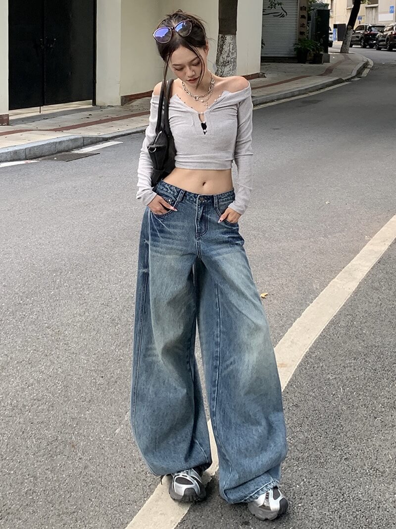 NURO Vintage Curved Wide-Leg Jeans