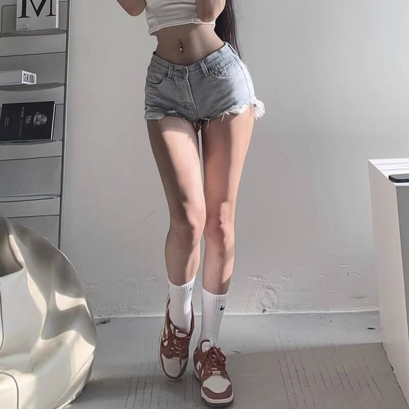 NURO Vintage Distorted Raw-Hem Denim Shorts