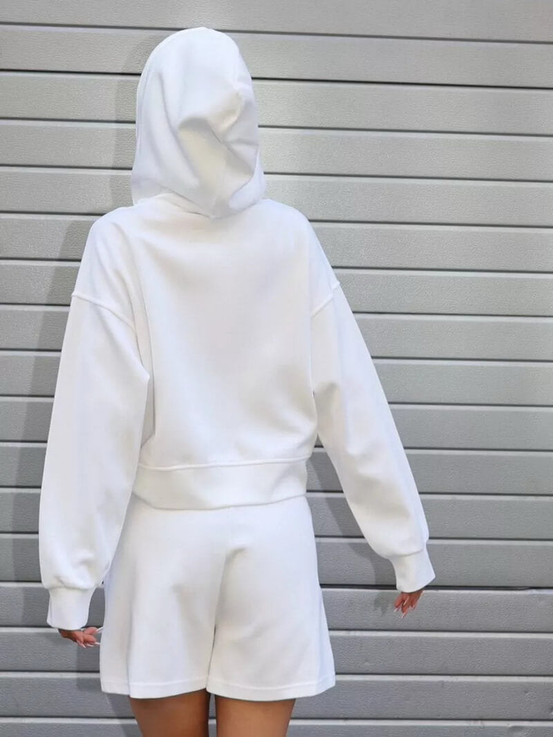 NURO Women's Cargo Pocket Sweatshirt and Shorts Set | Oversized Long Sleeve Top with Side Pockets & 3/4 Length Casual Shorts | Streetwear Two-Piece Outfit