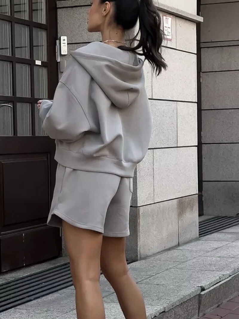 NURO Women's Cargo Pocket Sweatshirt and Shorts Set | Oversized Long Sleeve Top with Side Pockets & 3/4 Length Casual Shorts | Streetwear Two-Piece Outfit