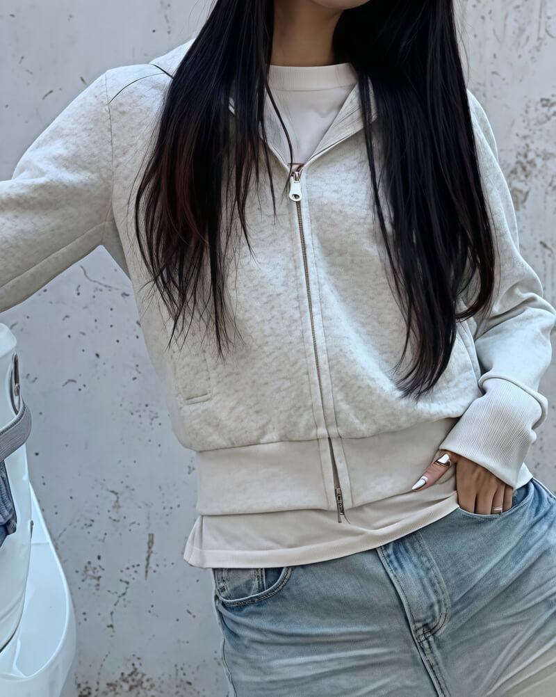 NURO Women's Cropped Hooded Zip-Up Sweatshirt, Slim Fit Lightweight Long Sleeve Casual Jacket