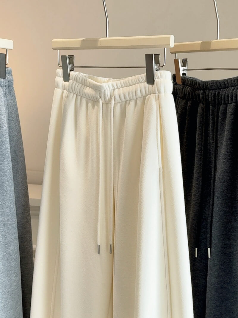 NURO Women's Flared Cargo Pants – High Waist Wide Leg Sweatpants with Drawstring