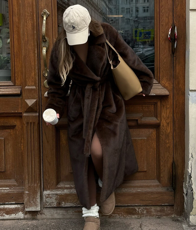 NURO Women's Long Faux Fur Coat - Belted Trench Coat with Faux Fur Collar, Elegant Overcoat for Commute and Evening Wear