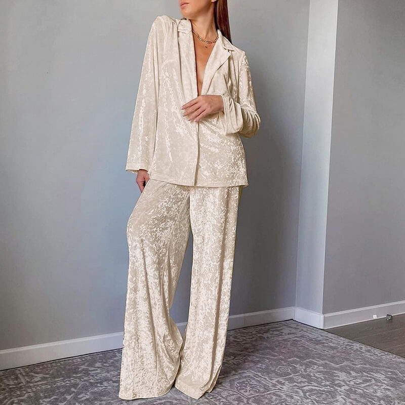 NURO Women's Long Sleeve Velvet Loungewear Set - Thick Velvet Pajama Set with Gold-Diamond Velvet Fabric, Home Wear Sleepwear for Women