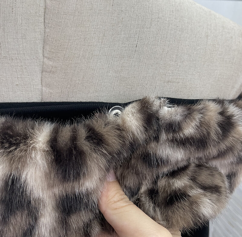 NURO Women's Off-Shoulder Long Sleeve Top, Removable Faux Fur Collar Animal Print Bodycon Shirt, Sexy Cropped T-Shirt