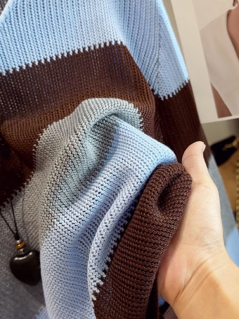 NURO Women's V-Neck Color Block Striped Knit Top, Cropped Casual Pullover for Layering