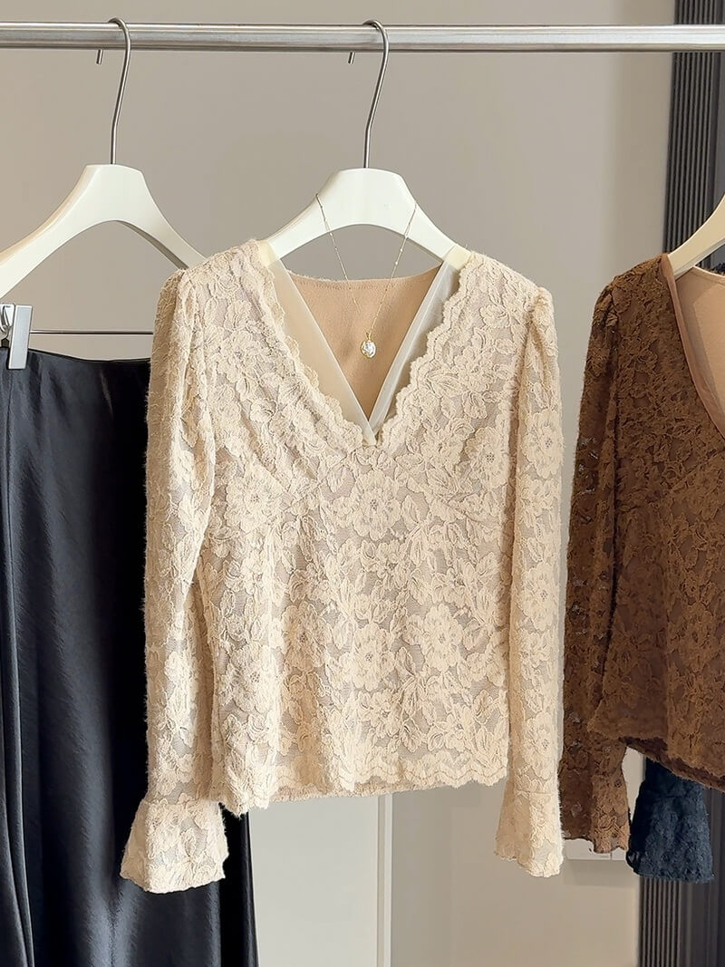 NURO Women's V-Neck Flared Sleeve Top, Fleece-Lined Polyester Blouse, Casual Long Sleeve Shirt for Layering