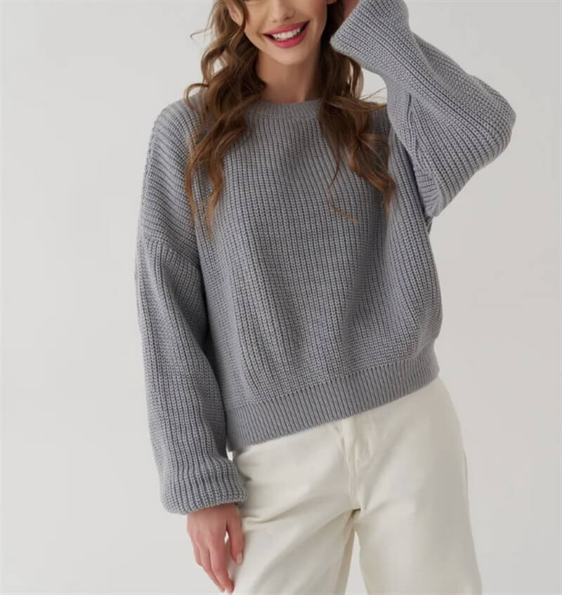 NURO Women's Crewneck Knit Sweater, Long Sleeve Straight Fit Pullover, Mid-Weight Everyday Sweater