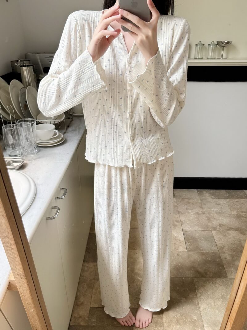 NURO Women's Floral Print Lounge Set with Built-in Bra, Long Sleeve Comfy Pajamas, Thick Warm Sleepwear for Fall Winter Spring