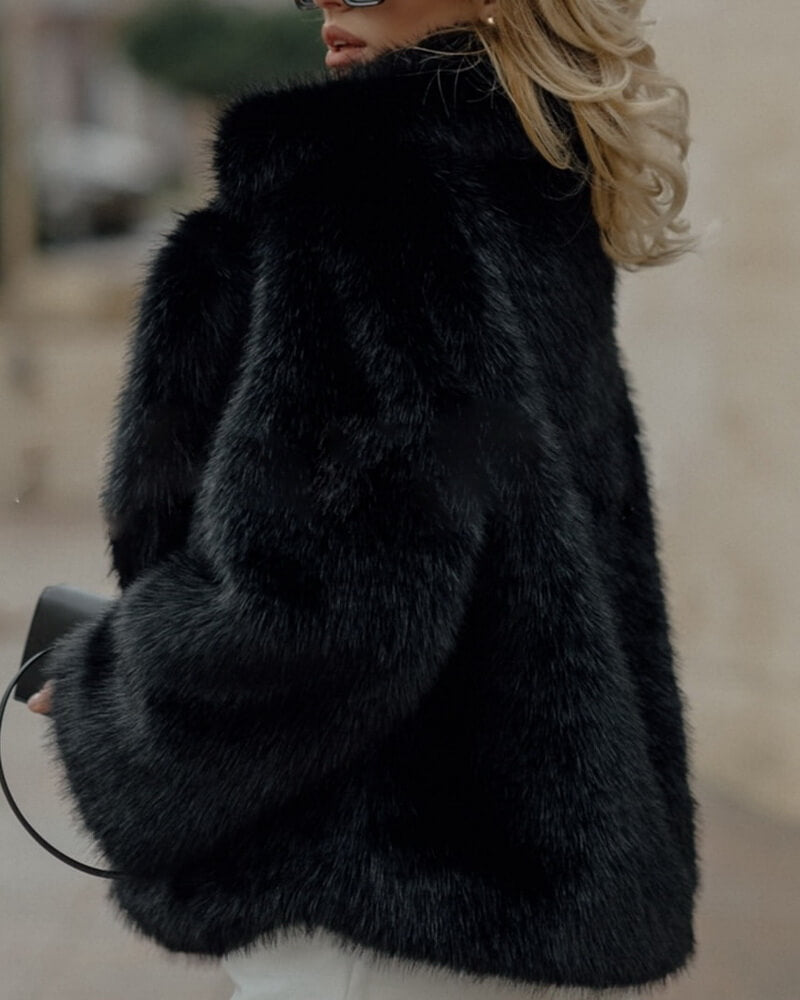 Women's Faux Fur Coat with Detachable Fur Collar, Notched Lapel Jacket, Soft Teddy Outerwear for Winter