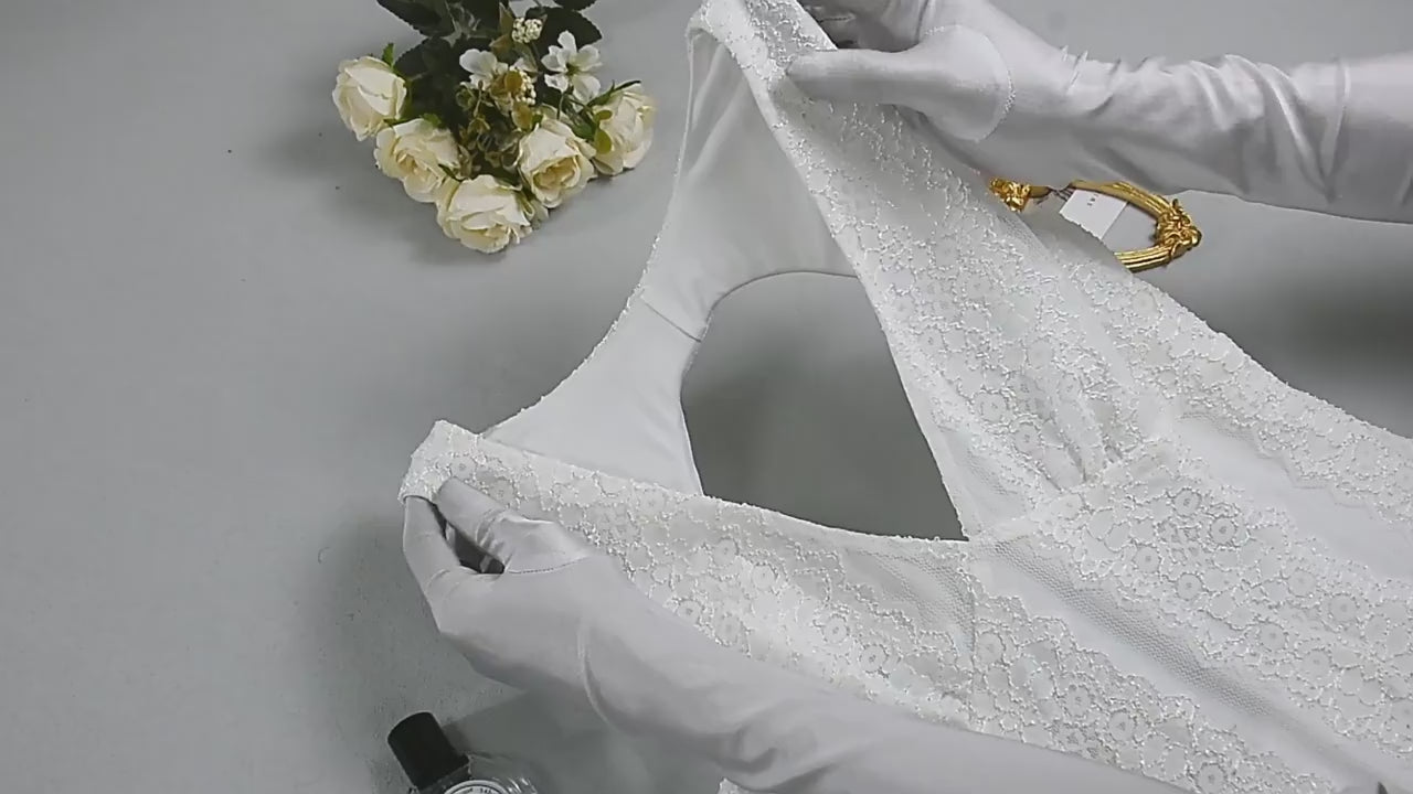 Load video: NURO Women's Strapless Floral Lace Mermaid Gown - Deep V Neck, Backless, Evening Wedding Dress