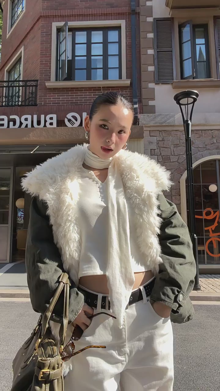 Load video: NURO Relaxed Fit Long Puffer Coat, Color Block Faux Fur Collar Parka, Oversized Streetwear Winter Jacket with Non-Detachable Collar